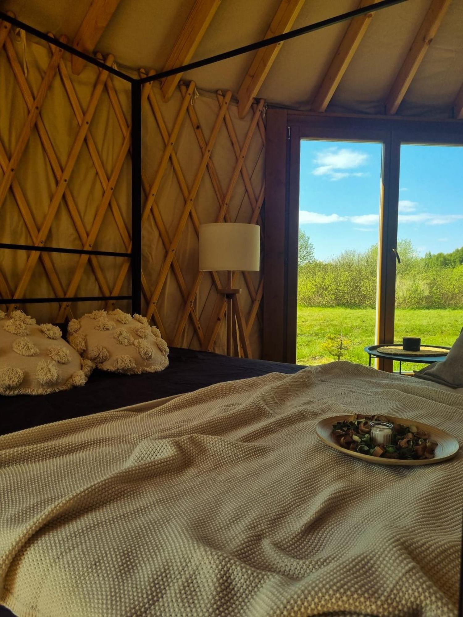 Jurty Glamping Hotel Gostynin Exterior foto