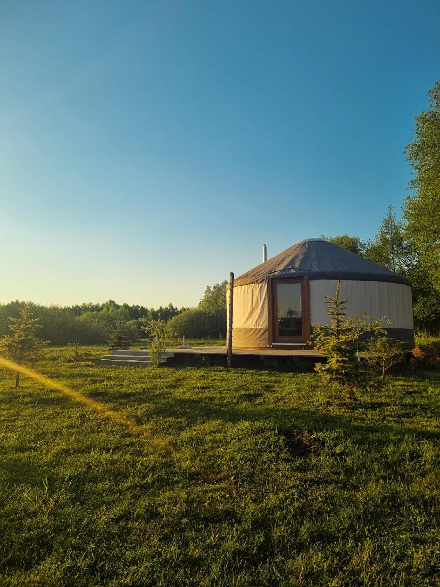 Jurty Glamping Hotel Gostynin Exterior foto