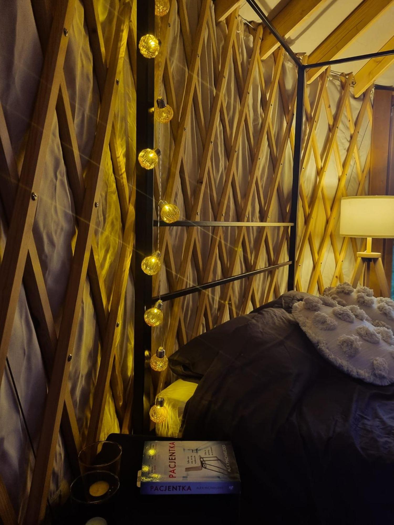 Jurty Glamping Hotel Gostynin Exterior foto